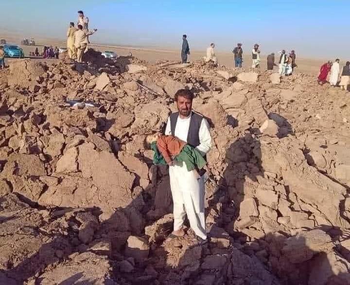 زلزله در هرات؛ ۱۲ قریه تخریب و صدها تن کشته و زخمی شده‌اند
