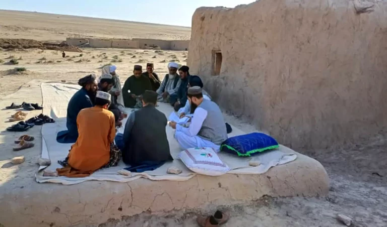 د جوزجان د خواجه‌دوکوه یو شمېر سیمو اوسېدونکي خپلو ماشومانو ته ښوونځي غواړي
