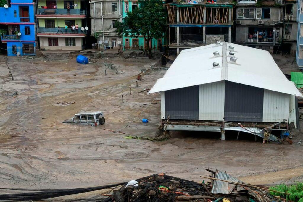 سیلاب در هند جان ۴۰ تن را گرفت