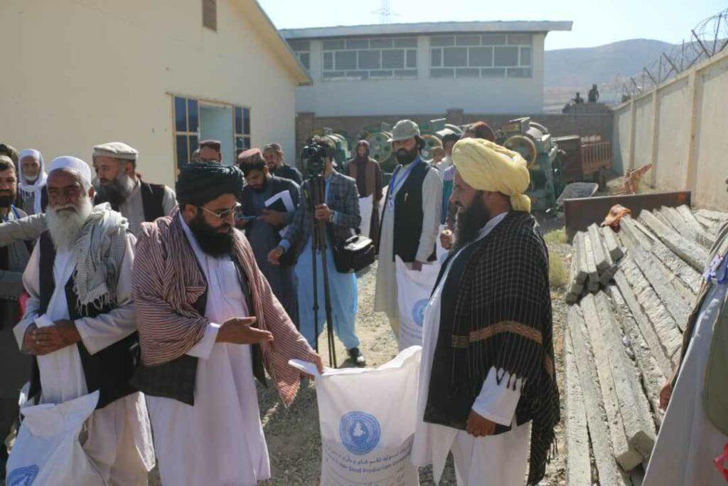 Thousands of farmers receive seed, fertilizer in Logar