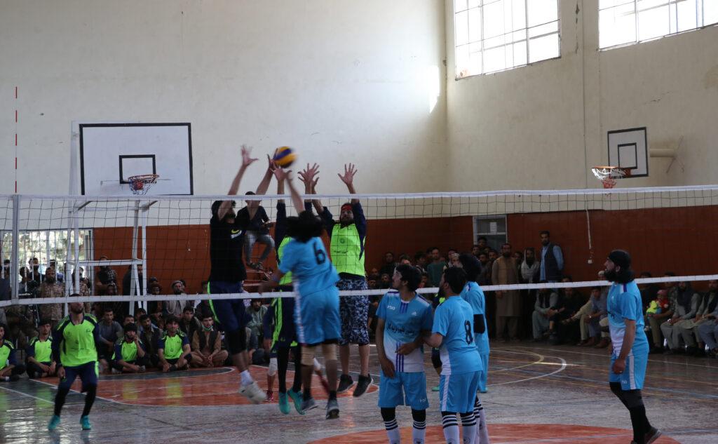 د ښوونې او روزنې پوهنتون لوبډلې د مرکز زون والیبال سیالیو اتلولي وګټله