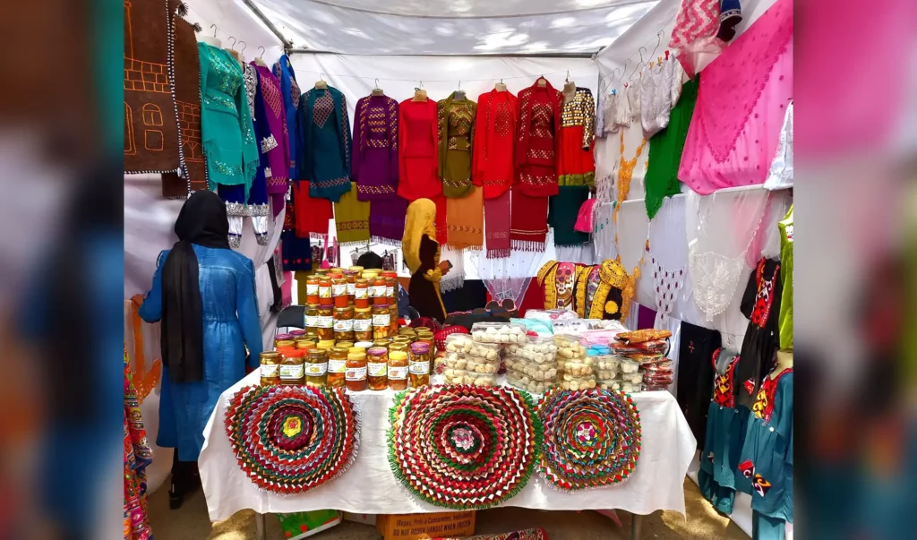 Bamyan women’s interest in handicrafts grows significantly