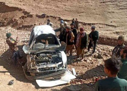 At least 6 killed, 16 wounded in traffic accidents