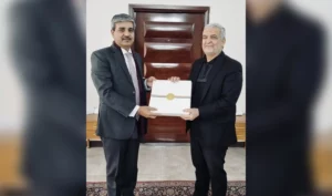 ایران با هند در مورد نقش بندر چابهار در توسعۀ مناسبات اقتصادی با افغانستان گفتگو کرده‌است