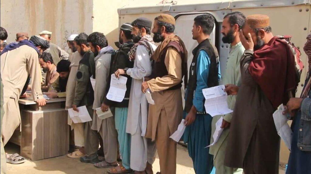 Cash-strapped returnees in Kunduz demand shelter