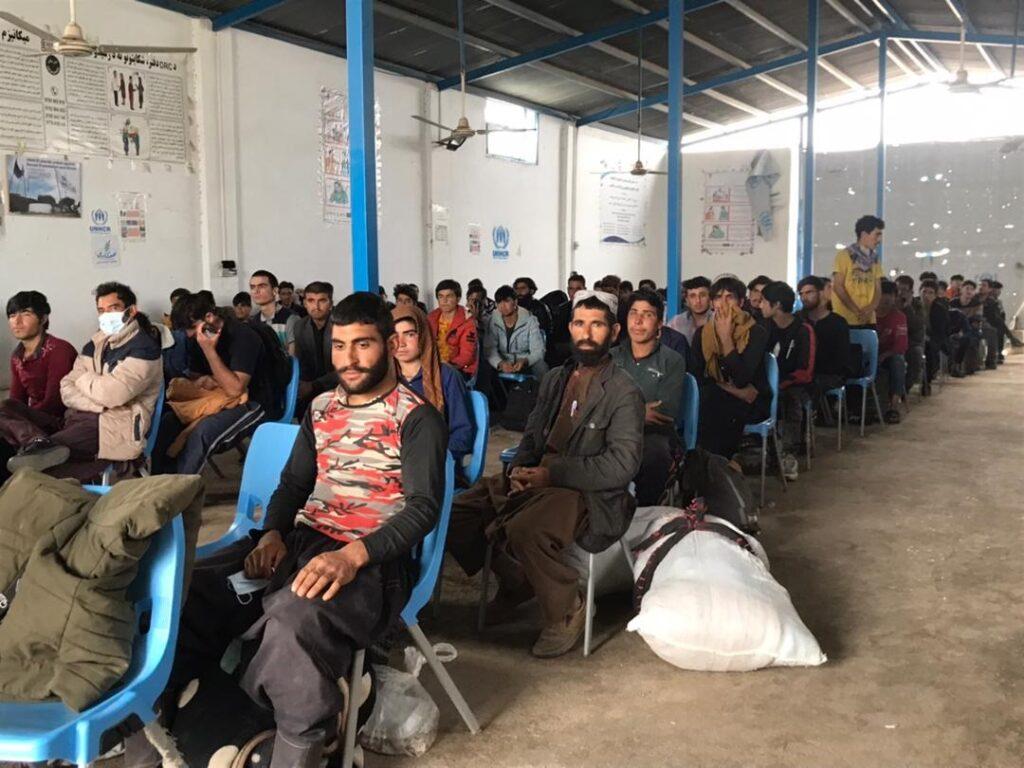 مسؤولین در هرات: در یک هفتۀ گذشته حدود۲۰ هزار مهاجر افغان از ایران اخراج شده‌اند