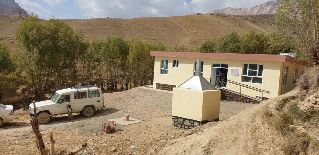 2 clinic buildings put into service in Farah