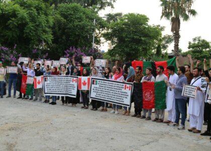 Pakistan expels Afghans awaiting relocation to US