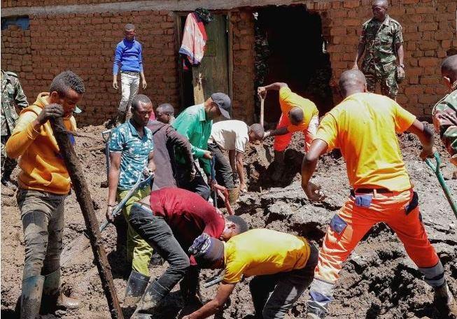 سیلاب‌ها و رانش زمین در تانزانیا جان ۶۳ تن را گرفته‌است