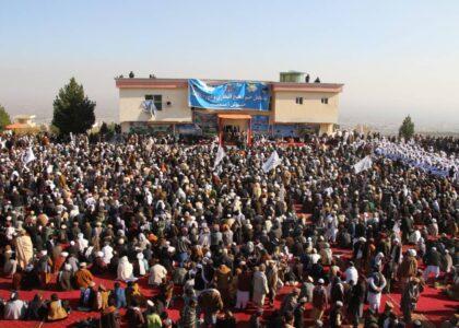 نزدیک به ۲۰۰ تن از یک مدرسۀ  دینی در پروان فارغ شدند