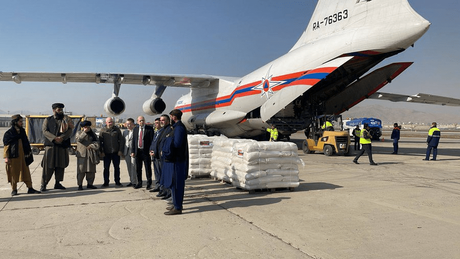 یک بستۀ ۳۳ تنی کمک‌های بشردوستانۀ روسیه برای زلزله‌زده‌گان هرات به کابل رسید
