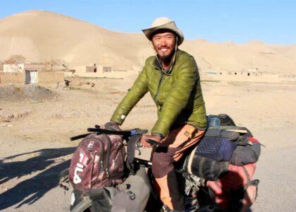 Tourist bicycles from China to Badghis for sightseeing