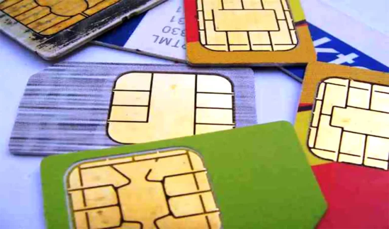 وزارت مخابرات: مشکل کمبود سیمکارت در بازار حل شده‌است