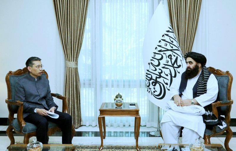 متقي: افغانستان په جګړه کې ښکېل هېواد نه ‌‌دی، ځانګړو استازو ته اړتیا نشته