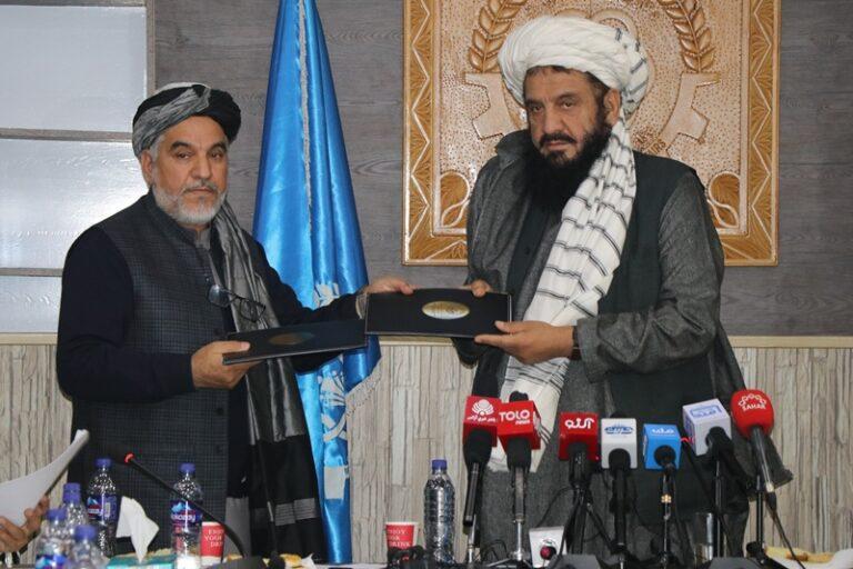 Labor Ministry signs pacts worth 1.2b afs with NGOs