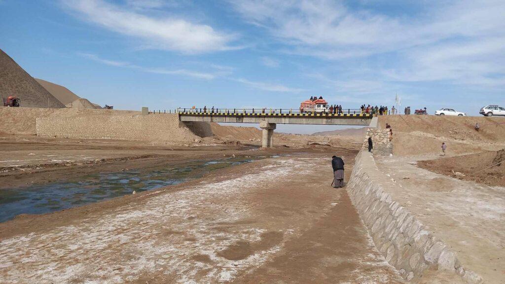 یک پُل به کمک بیش از نُه میلیون افغانی مردم در فاریاب ساخته شد