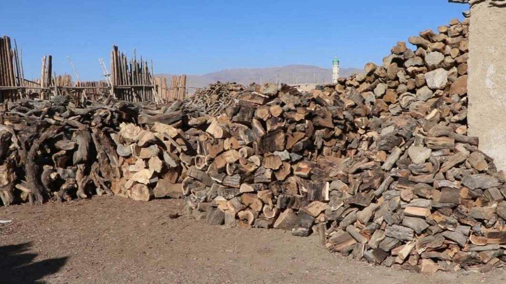 Paktia residents say firewood prices soar beyond reach