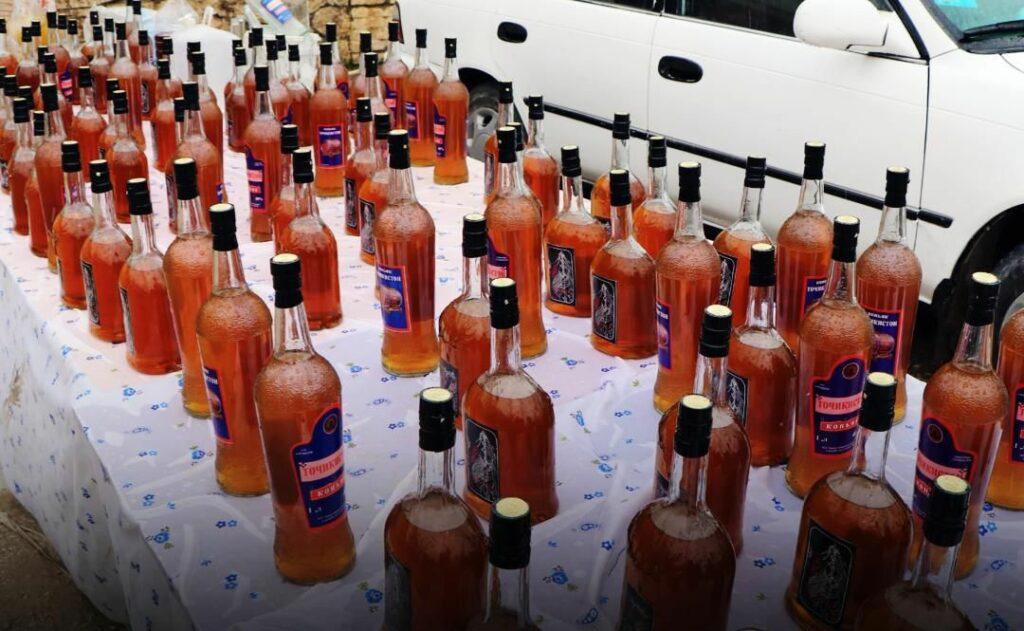 بلخ کې ۱۵۰ بوتله شراب ترلاسه شوي