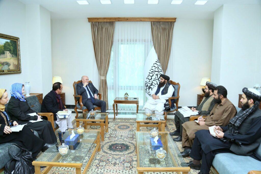 هماهنگ‌کنندۀ ویژۀ سازمان ملل قبل از نشست دوحه  با امیر خان متقی در کابل دیدار کرد