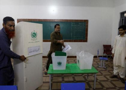 روند رای‌دهی در انتخابات پارلمانی پاکستان آغاز شد