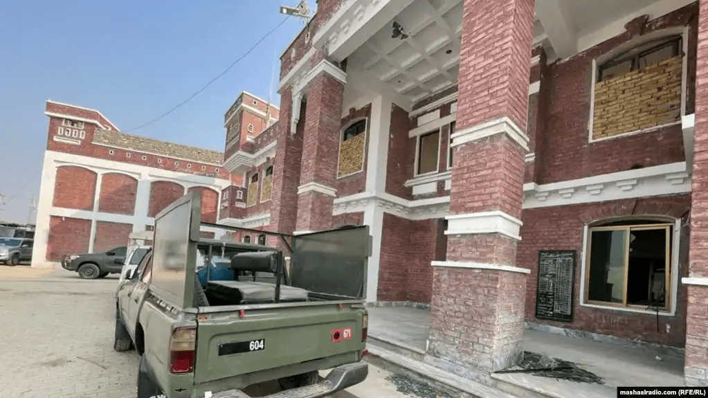 حمله بر یک پوستۀ پولیس در خیبر پشتونخوا ده کشته و شش زخمی بر جا گذاشت