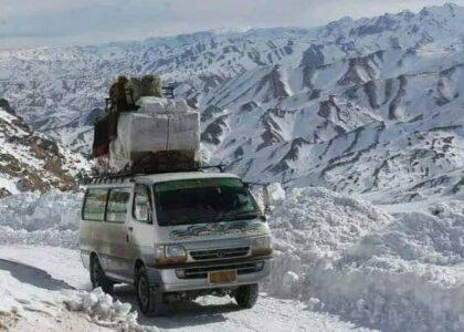 Heavy snow closes Ghor-Kabul highway for traffic