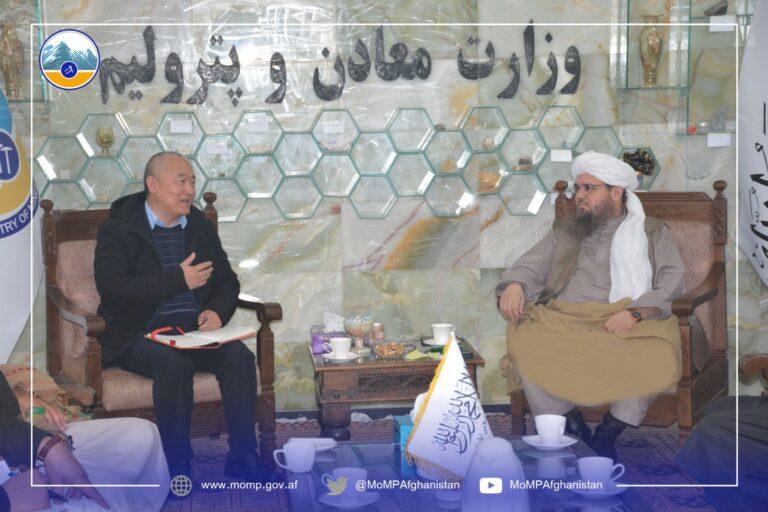 یوې چیني کمپنۍ افغانستان کې د نفتو معیاري کارخونې جوړولو برخه کې لېوالتیا ښودلې