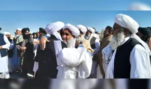 نیمروز کې د دوو دښمنو کورنیو ترمنځ روغه وشوه