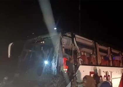رویداد ترافیکی در غزنی هفت کشته و زخمی بر جا گذاشت