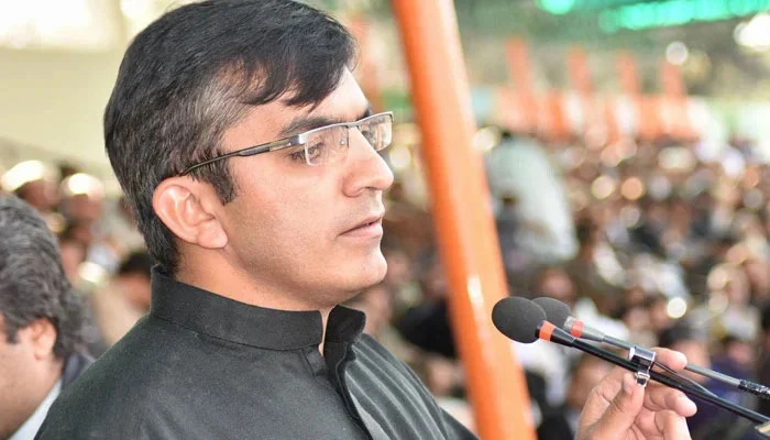Ex-MP Mohsin Dawar shot injured in Waziristan