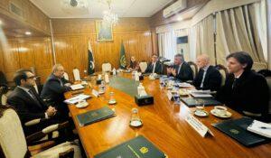 Durrani, Moller discuss problems of Afghan refugees
