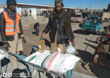 نزدیک به ۲۸۰۰ خانواده در پنجشیر مساعدت دریافت کردند