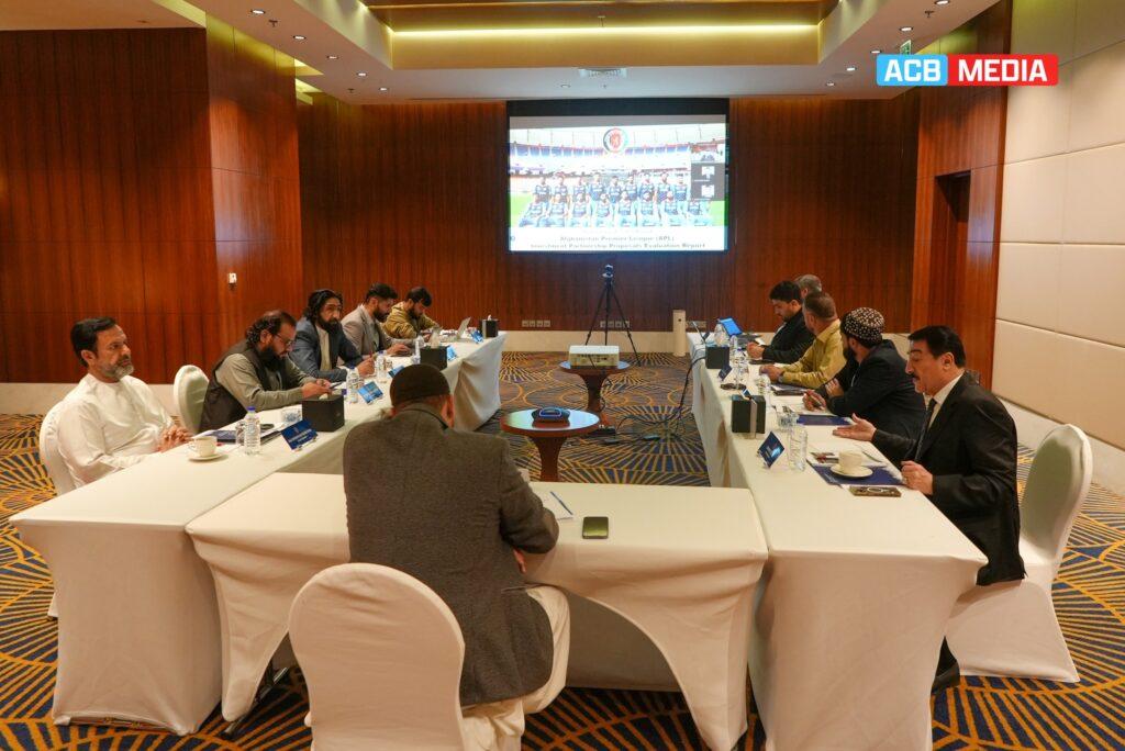 ACB members confer on next edition of APL