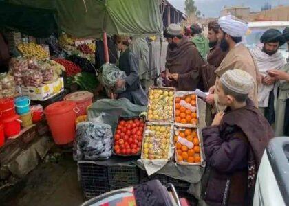 روژه کې ګران‌پلورنه؛ د اروزګان د مرکز ترینکوټ ښار لسګونه دوکانونه تړل شوي