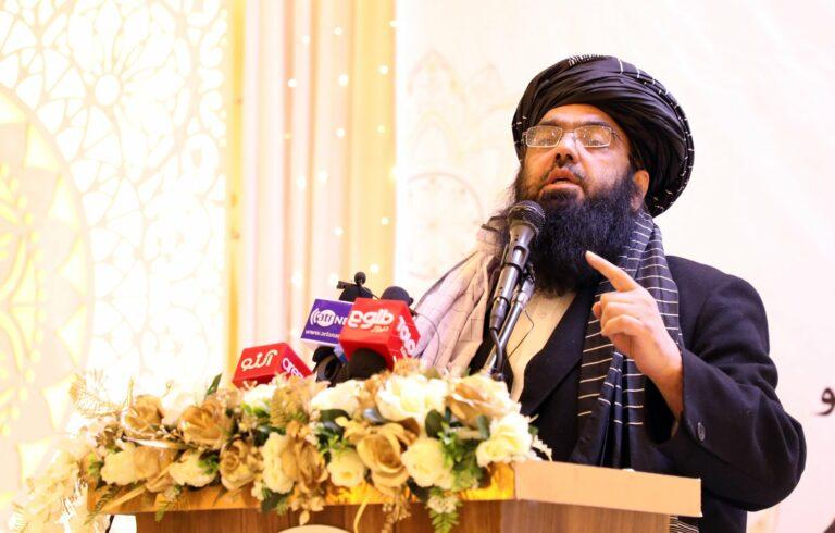 مولوی عبدالکبیر: افغانستان در انزوا نیست، بلکه در محور توجۀ جهان قرار دارد