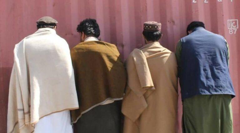 ننګرهار کې د نشه‌يي توکو قاچاق په تور څلور کسان نيول شوي