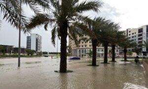 بارنده‌گی و توفان شدید در امارات متحدۀ عربی و عمان جان ۲۱ تن را گرفت