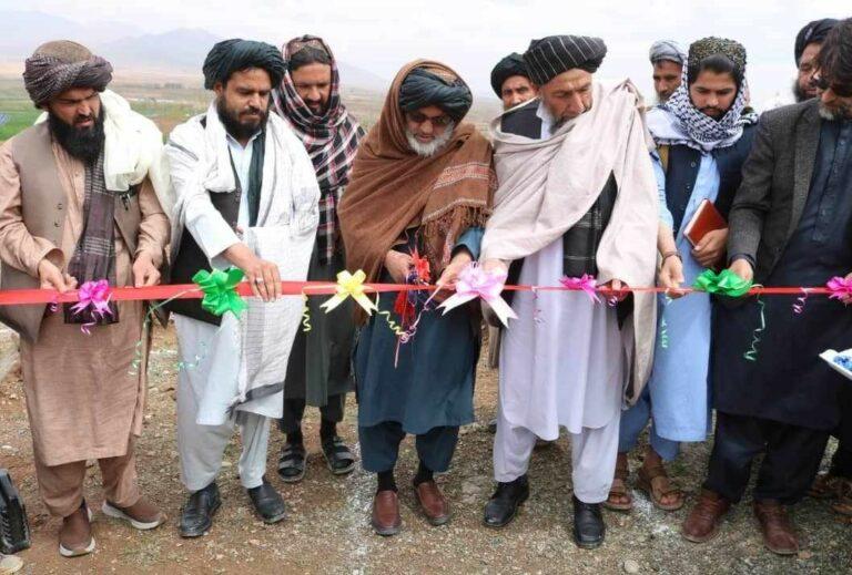 لوګر کې د ۱۵ میلیون افغانیو په لګښت د درېیو ښوونځيو رغولو چارې پیل شوې