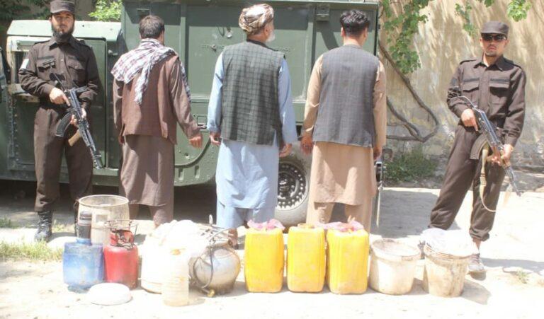 یک کارخانۀ مشروبات الکولی در جوزجان تخریب و از قاچاق مقداری موی سر انسان در نيمروز جلوگيری شد