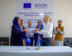 اتحادیۀ اروپا ۱۷ میلیون یورو برای حمایت از عودت‌کننده‌گان افغان کمک می‌کند