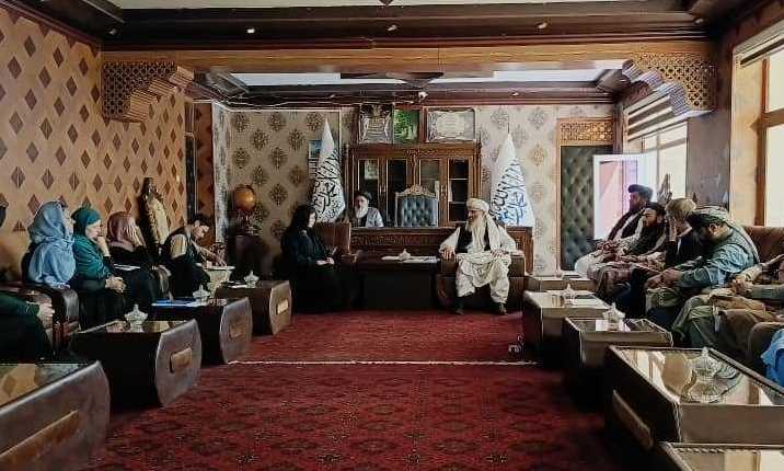 اوتونبایوا: هفتاد هزار صنف محلی آموزش در افغانستان گشایش خواهد یافت