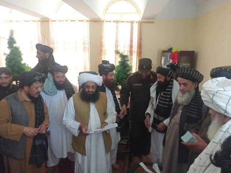 بغلان کې سېلاب‌ځپلو کورنیو ته د نغدي مرستو د وېش بهیر پيل شو