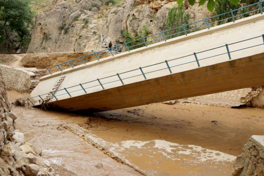 برخی باشنده‌گان سمنگان خواهان بازگشایی راه‌های مواصلاتی دو ولسوالی به شهر ایبک شدند