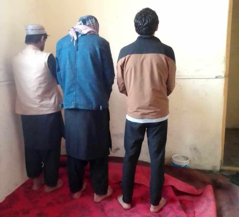 غزني کې درې انسان تښتوونکي نیول شوي