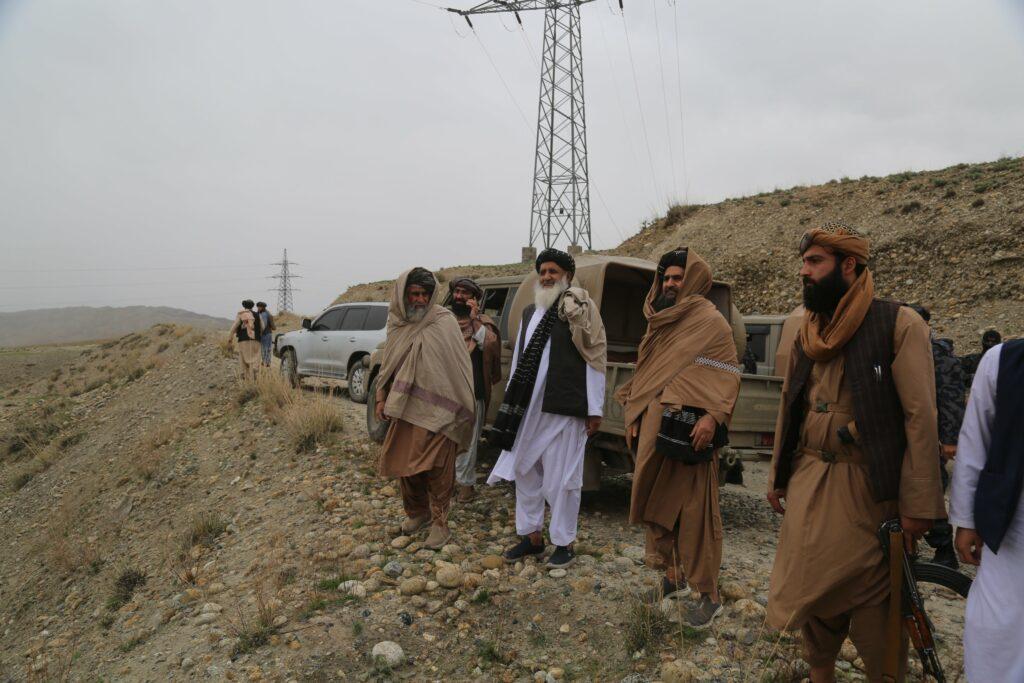 د لته‌بند له لارې د کابل – سروبي سړک پاتې چارې بشپړېږي