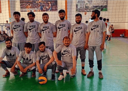 تورنمنت والیبال «جام ادارات دولتی» در دایکندی آغاز شد