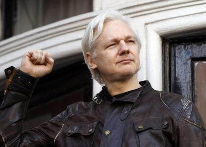 Wikileaks founder walks out of British prison