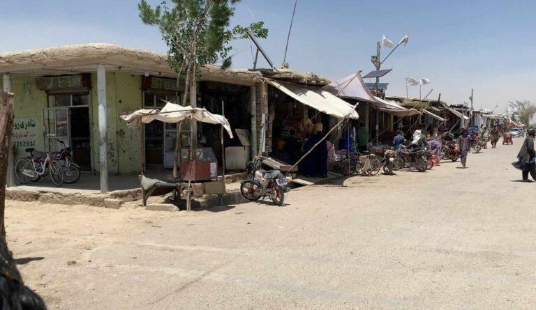 د نادعلي ولسوالۍ یو شمېر اوسېدونکي: سختې اقتصادي ستونزې لرو خو دا چې په امن کې ژوند کوو خوشحاله یو