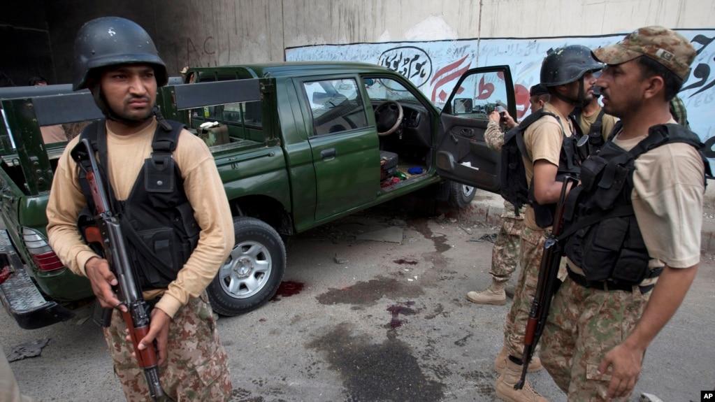 انفجار و حملۀ مسلحانه در کرم ایجنسی خیبر پشتونخوا؛ پنج نظامی پاکستانی کشته شده‌اند