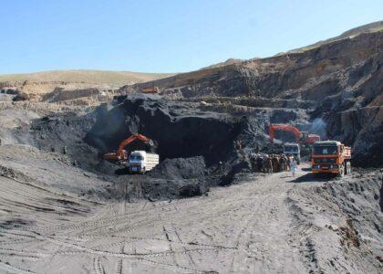 والی سرپل: جلو قاچاق و استخراج غیرقانونی زغال‌سنگ ولسوالی بلخاب گرفته شده‌است